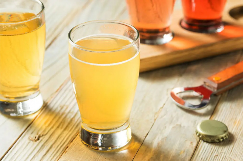 Mengapa Anda Perlu Minum Cider Pét-Nat