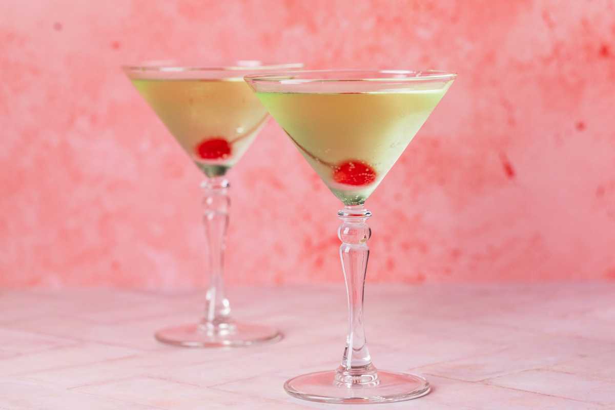 Syrlig eple-martini