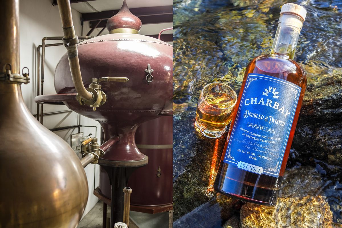 Venstre billede af en gryde stille og en kondensator, højre billede af en blåmærket flaske whisky på våde sten