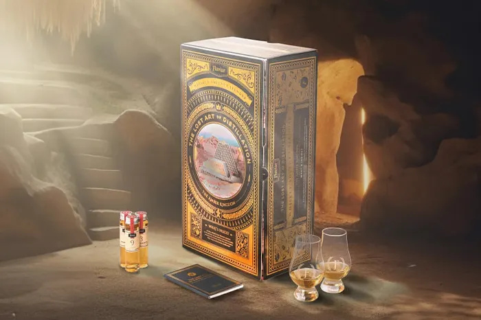 Тези адвент календари за уиски придават ново значение на „празничния дух“.