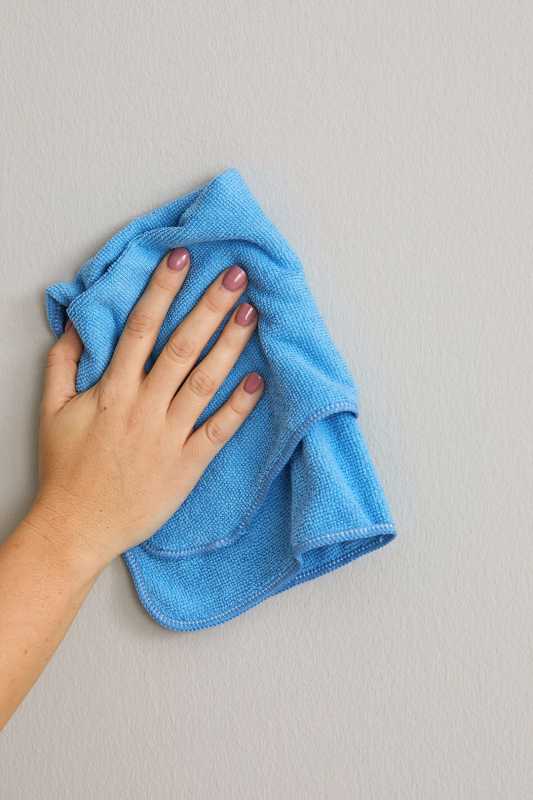 Cómo limpiar paredes para eliminar rayones y manchas