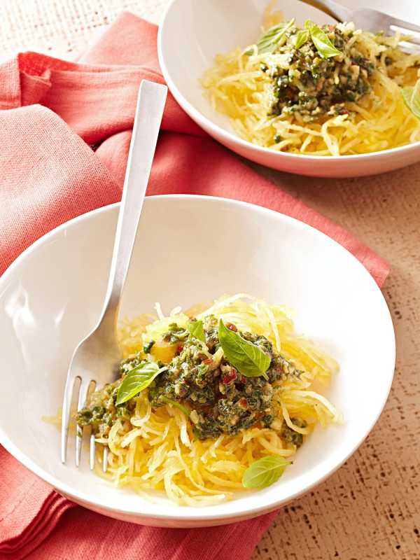 Rucola-Pesto mit Spaghettikürbis