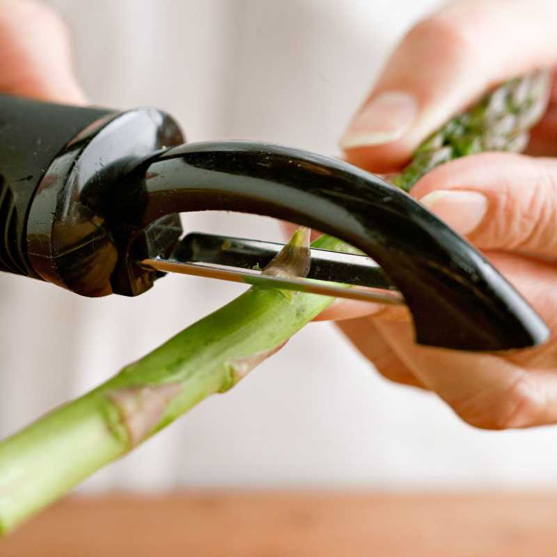 Jak gotować szparagi na 8 sposobów: proste metody naszej kuchni testowej