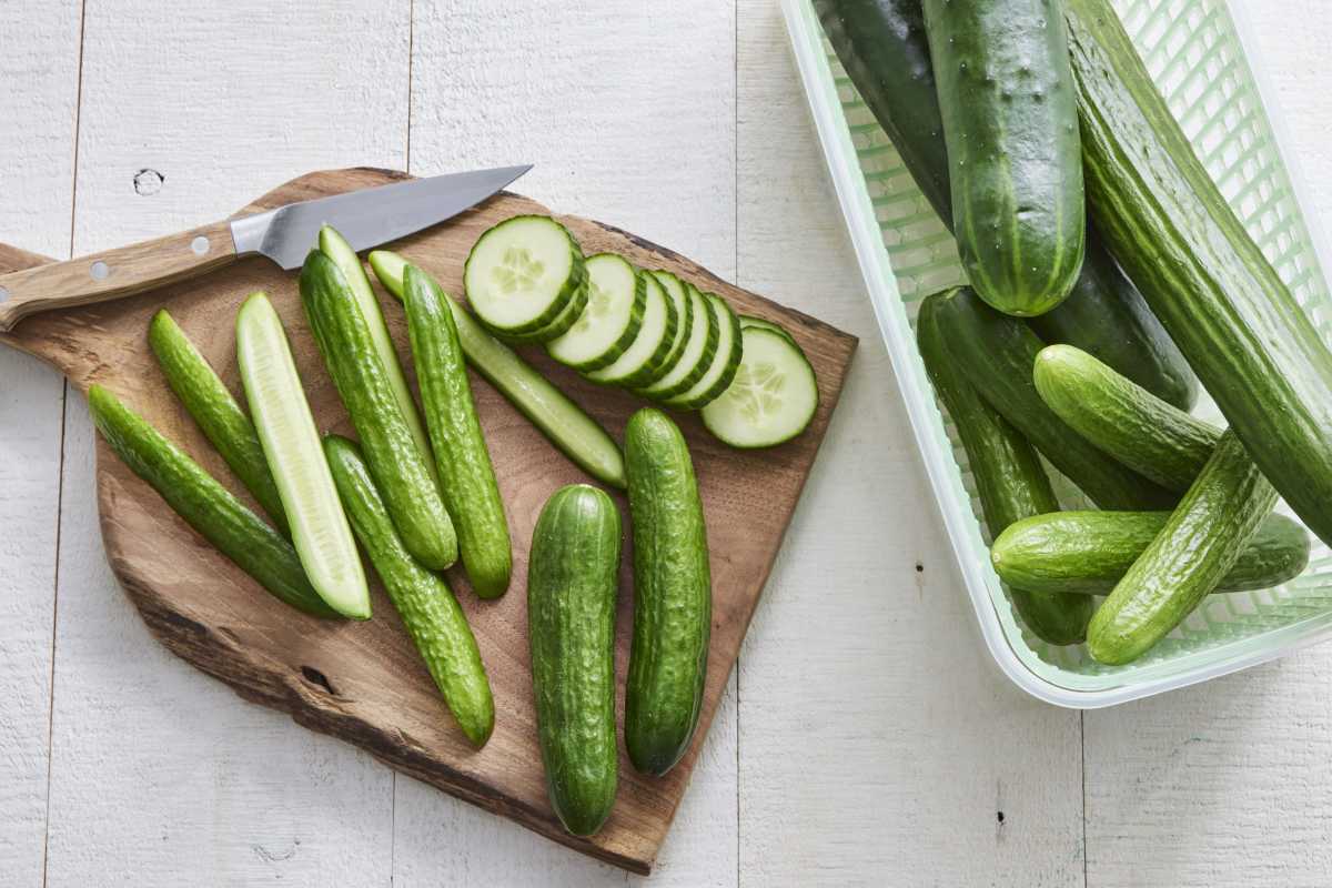 Как да съхранявате краставици, така че да останат свежи и хрупкави