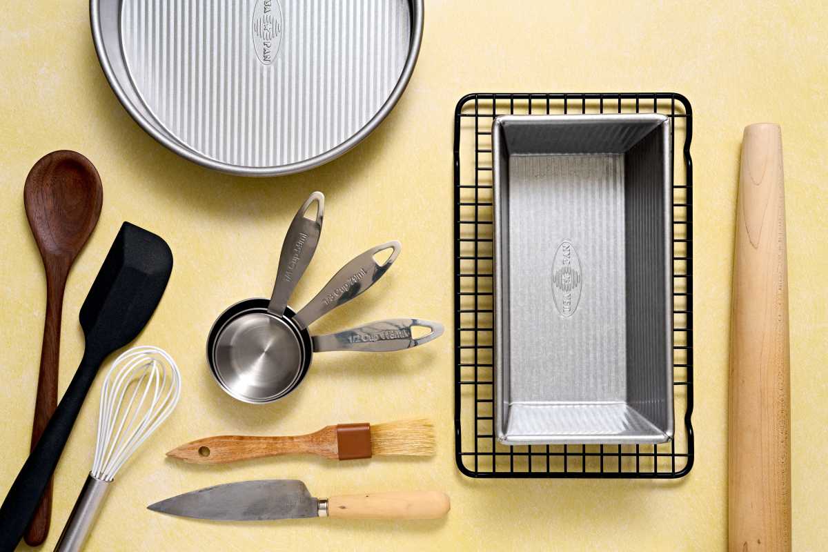 21 herramientas para hornear que todo cocinero casero necesita (más 16 útiles extras)