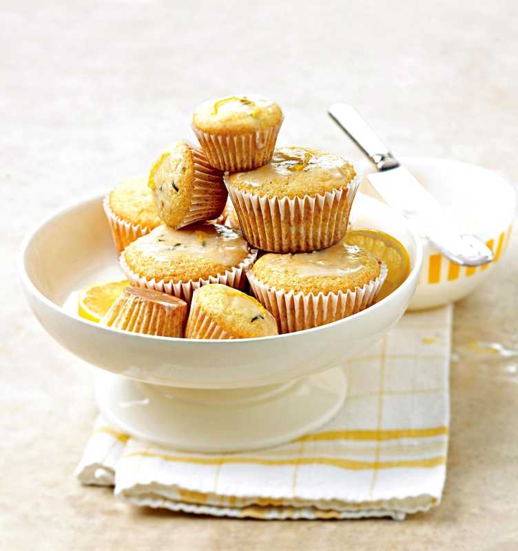 Φρέσκα Cupcakes με δεντρολίβανο και λεμόνι