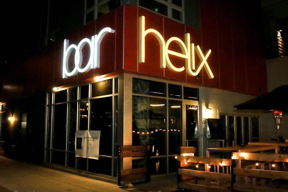 Bar Helix exteriér