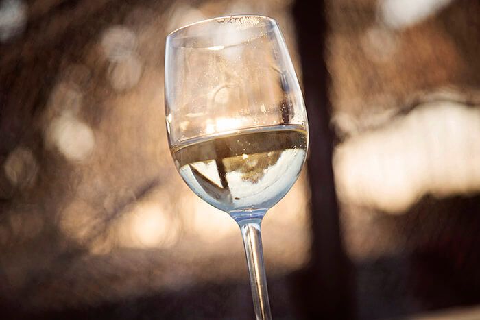 Mieszane białe wina walczą o sprawiedliwy udział w powierzchni handlowej