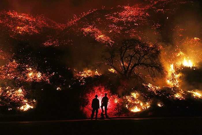 Животът в непрекъснатите горски пожари в „Новата нормалност“ на Калифорния