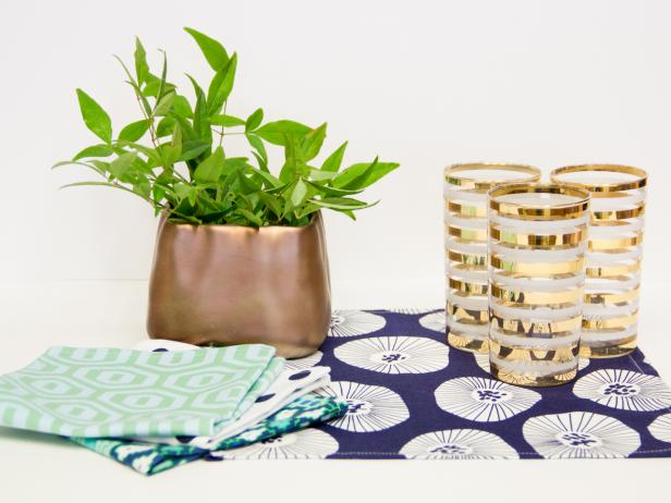 CI-Chelsea-Costa_cloth-ubrousky-set-of-four-with-plant