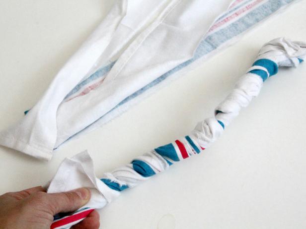 CI-Jess-Abbott_Baskets-made-from-baby-blankets-fabric-wrap-around-cord-step8_4x3