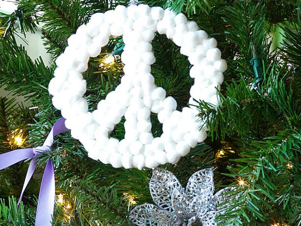 Ornement de paix de Noël blanc