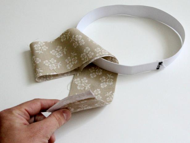 CI-Jess-Abbott_Upcycled-Tutu-wrap-fabric-strips-elastic-Step8_4x3
