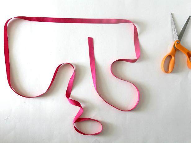 CI-Jess-Abbott_Hlloween-Flamingo-Costume-cut-ribbon1_h