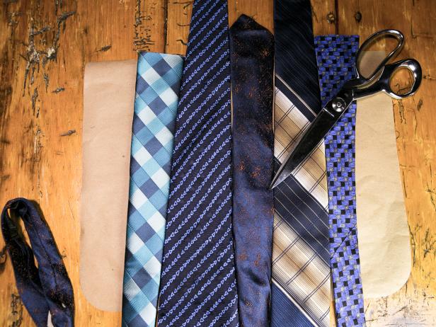Original_Necktie-Totebag-Lay-Krawatten-out-on-template-step2_h