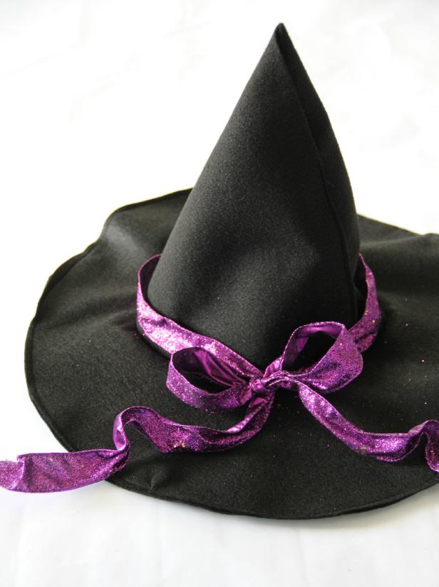 CI-Jess-Abbott_Hlloween-Witch-Costume-hat-ribbon17_h