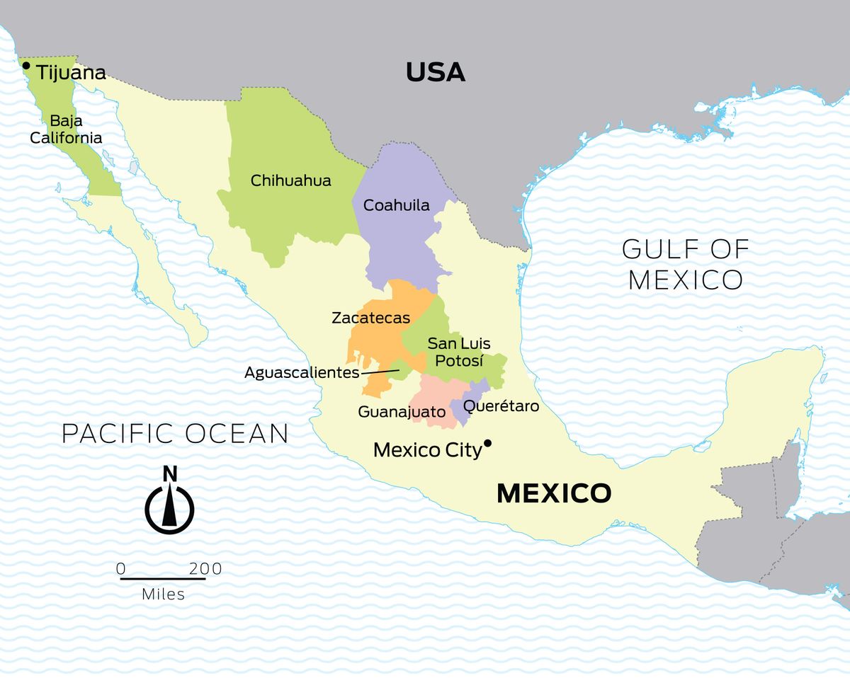 अपने 8 प्राथमिक वाइन क्षेत्रों के साथ मेक्सिको का नक्शा हाइलाइट किया गया