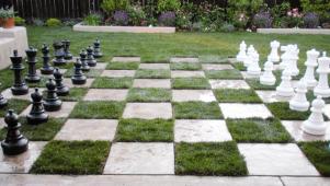 Patio trasero de tablero de ajedrez