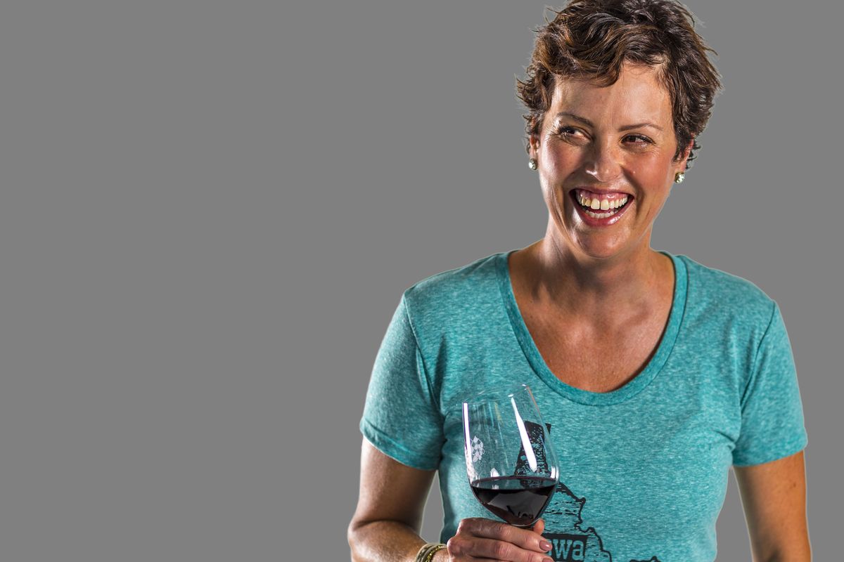 Leslie Preston, pembuat anggur di Coiled Winery