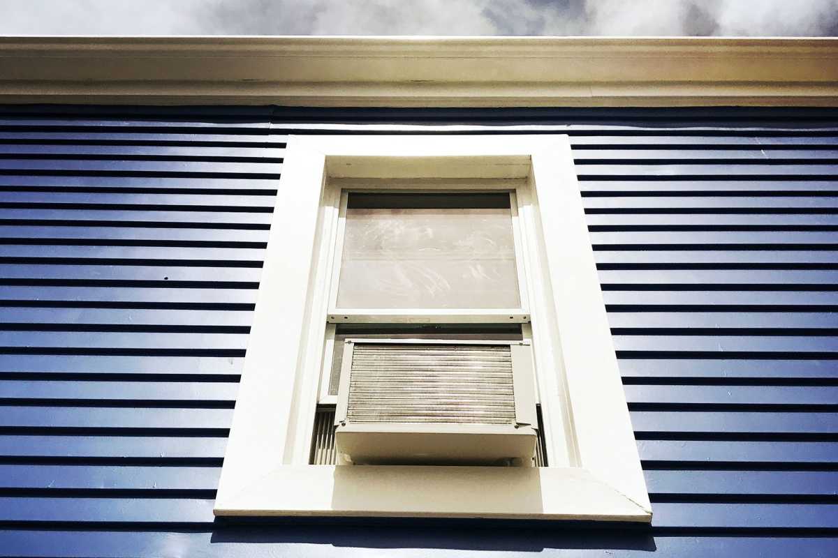 Sådan installeres et vindues klimaanlæg korrekt
