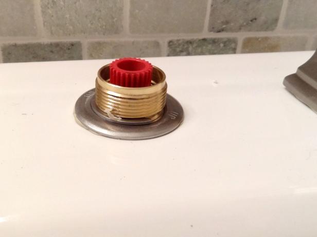 CI-Dylan-Eastman_faucet-replacement-threading-mixing-valve_h