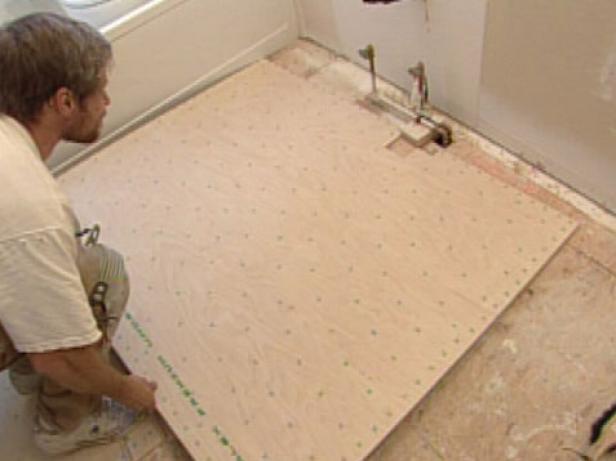 Paano Mag-install ng Likas na Linoleum Flooring