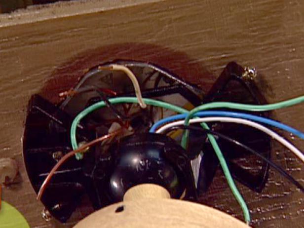 ventilatora motors ieslīd šarnīra lodītē un kronšteinā