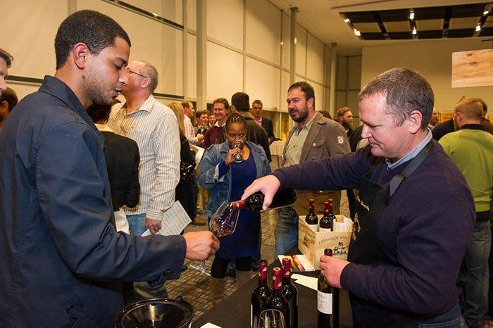 Đấu giá Hiệp hội Thợ làm rượu ở Cape