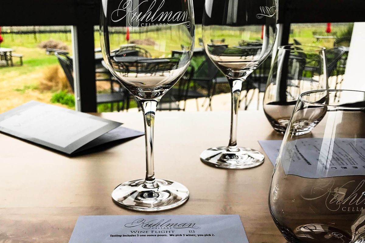 „Kuhlman Cellars“ vyno skrydžio degustacijos taurės