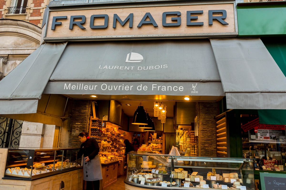Laurent Dubois on yksi Pariisin parhaista juustokaupoista