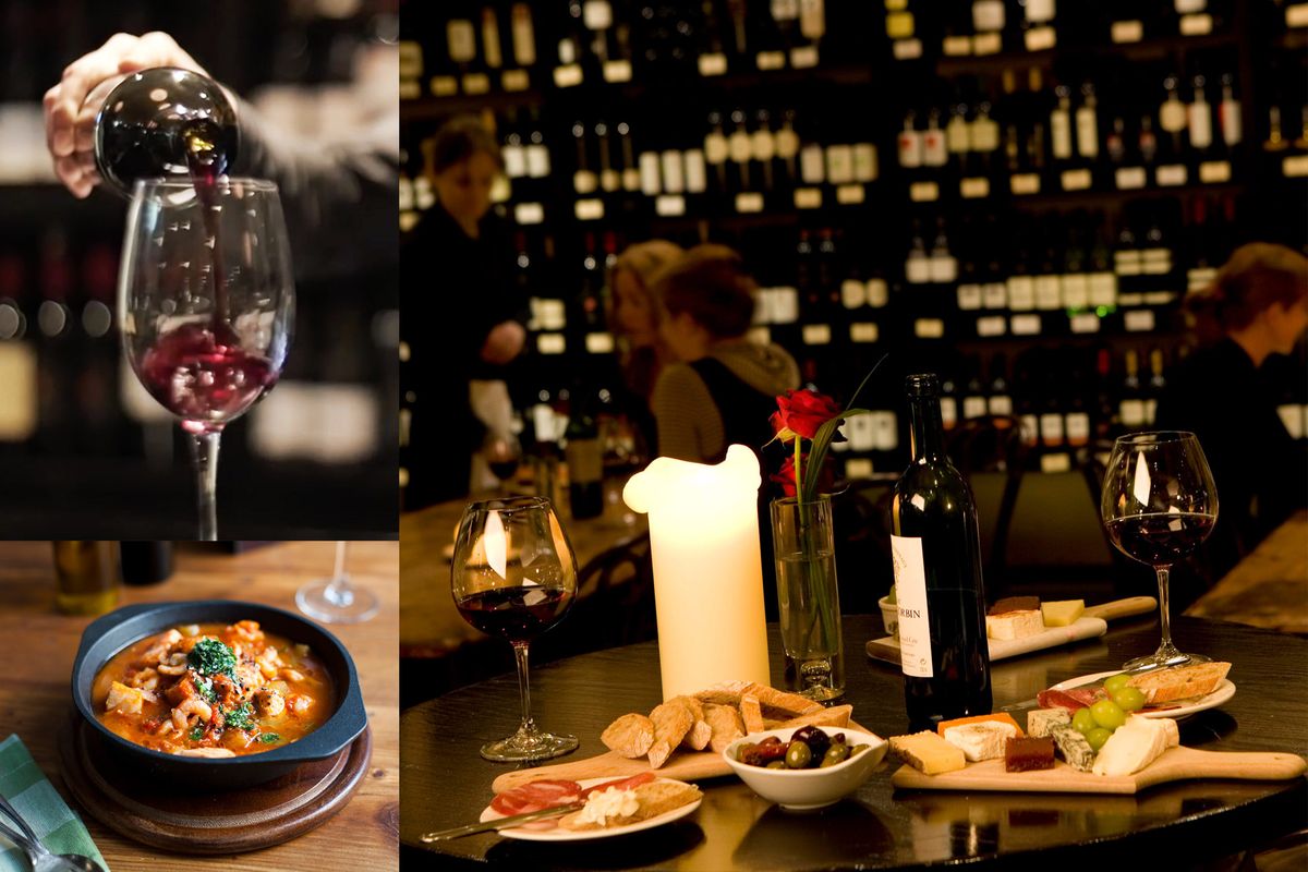 Dua gambar makan malam dengan cahaya lilin dengan wain