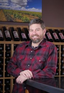 Dusted Valley Vineyardsin omistaja ja viininvalmistaja Chad Johnson kutsuu alueen viinejä 