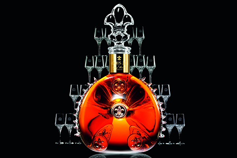 La Part des Anges Wohltätigkeitsgala sieht Verkauf von seltenem Cognac