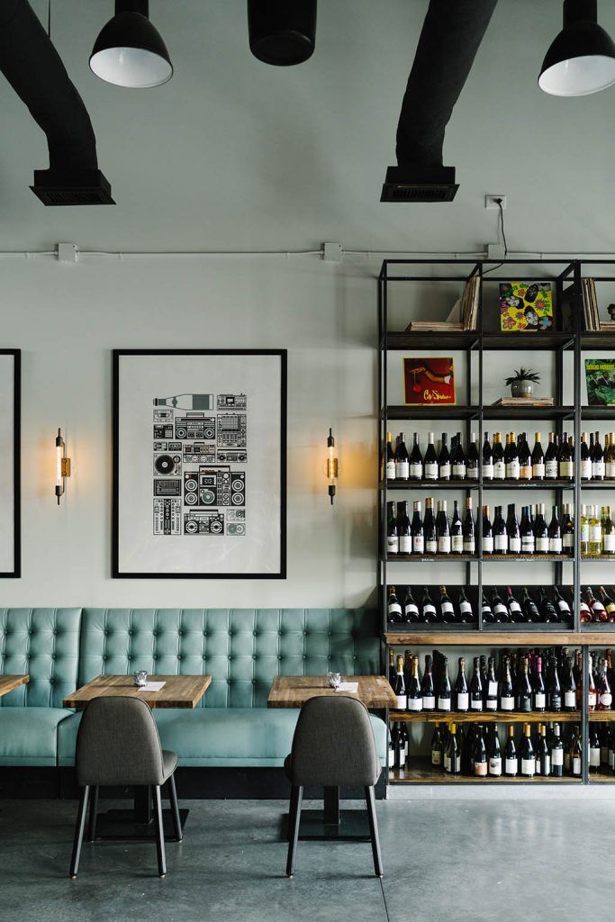 Prilagodljivi prostori v vinoteki Graft / Foto Olivia Rae James