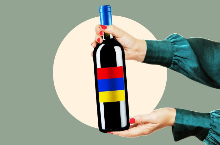 와인을 마시는 아르메니아 여성들은 한때 남성이 지배했던 산업을 뒤흔들고 있습니다.